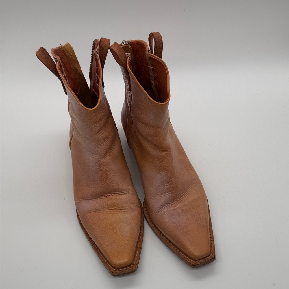 We The Free‎ Tan Leather Ankle Boots
